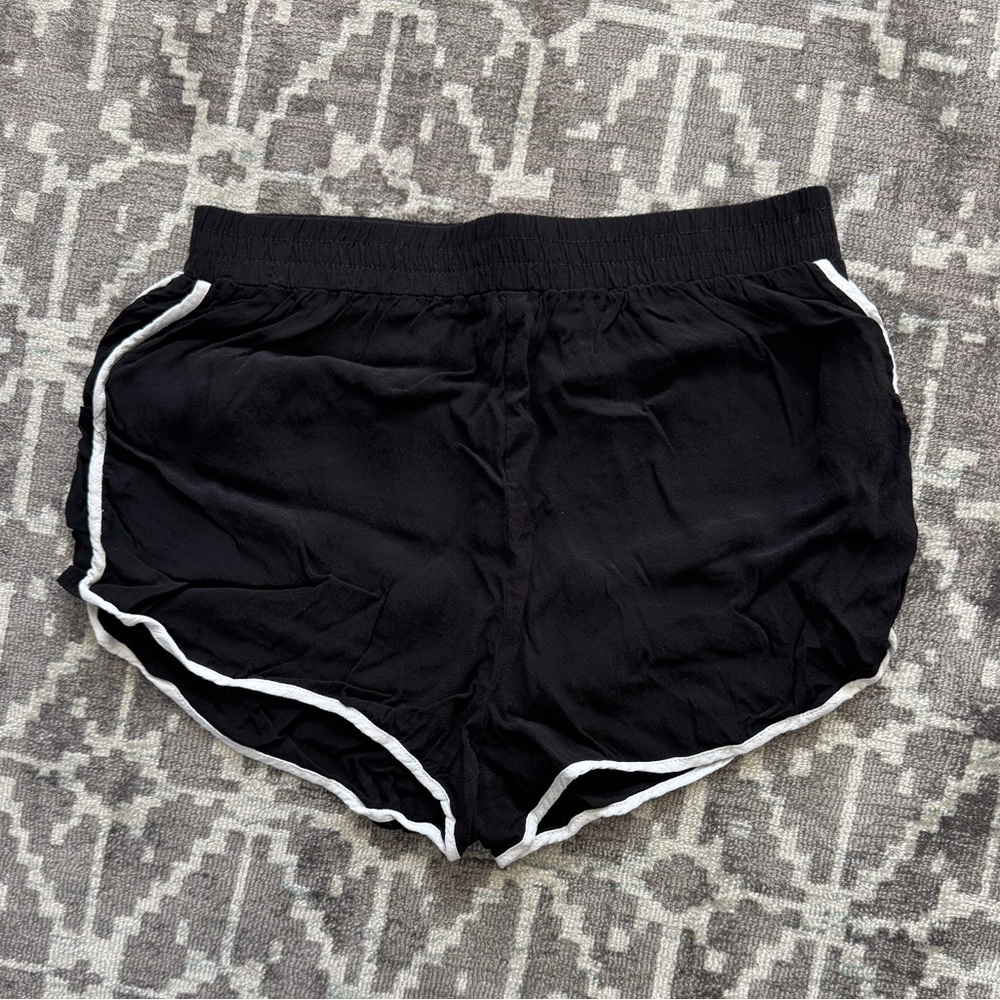 NWOT Lush M Black White Stripe Dolphin Athletic Shorts
